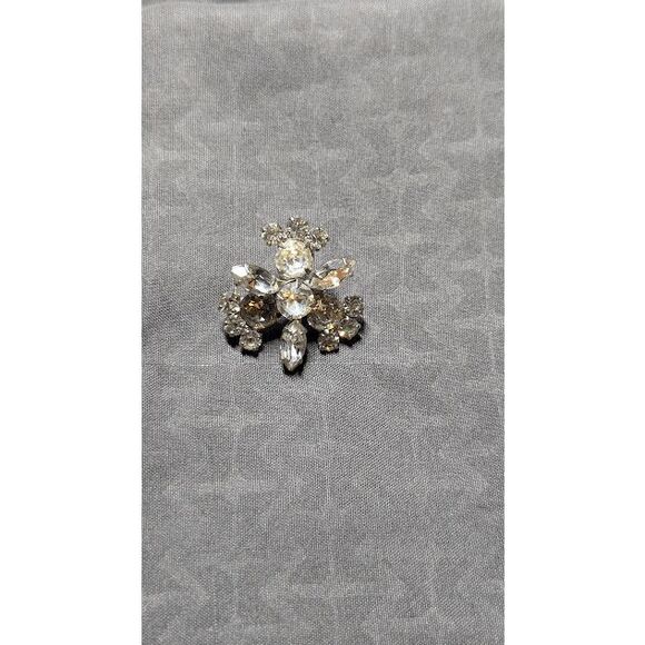 Vintage Kramer of New York Starburst Combination Cut Rhinestone Pin Rare Find - Picture 2 of 13